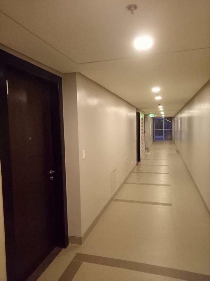Eighty One Newport Boulevard Manila Exteriér fotografie
