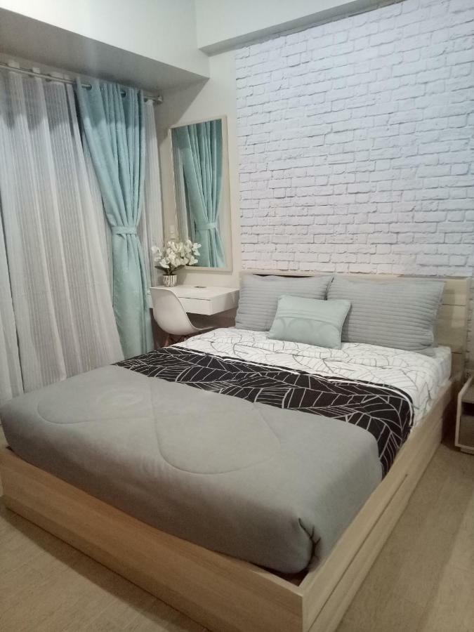 Eighty One Newport Boulevard Manila Exteriér fotografie