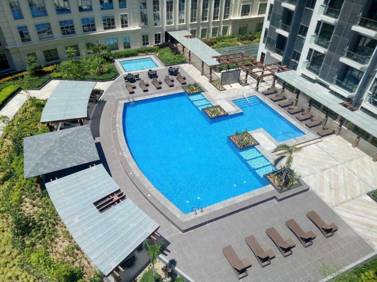 Eighty One Newport Boulevard Manila Exteriér fotografie