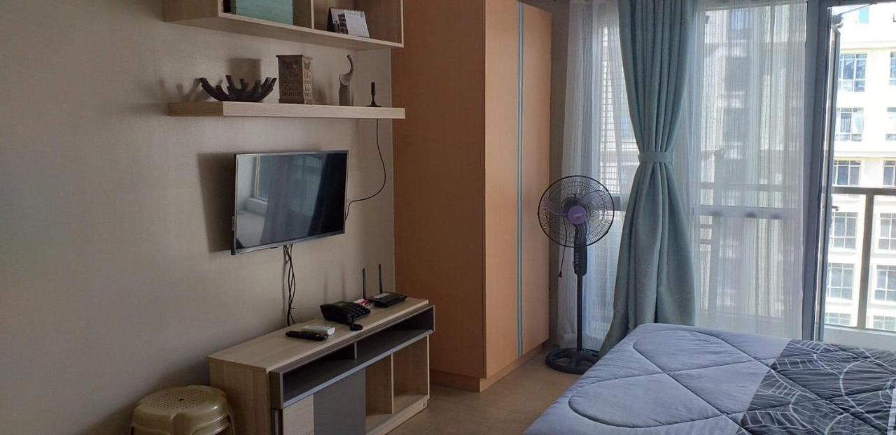 Eighty One Newport Boulevard Manila Exteriér fotografie